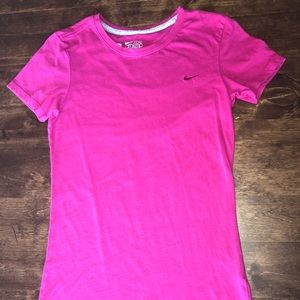 Women’s small Nike T-shirt.